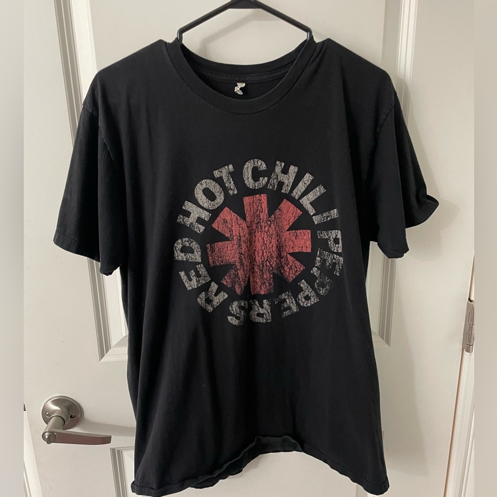 Red hot chilli peppers band tee